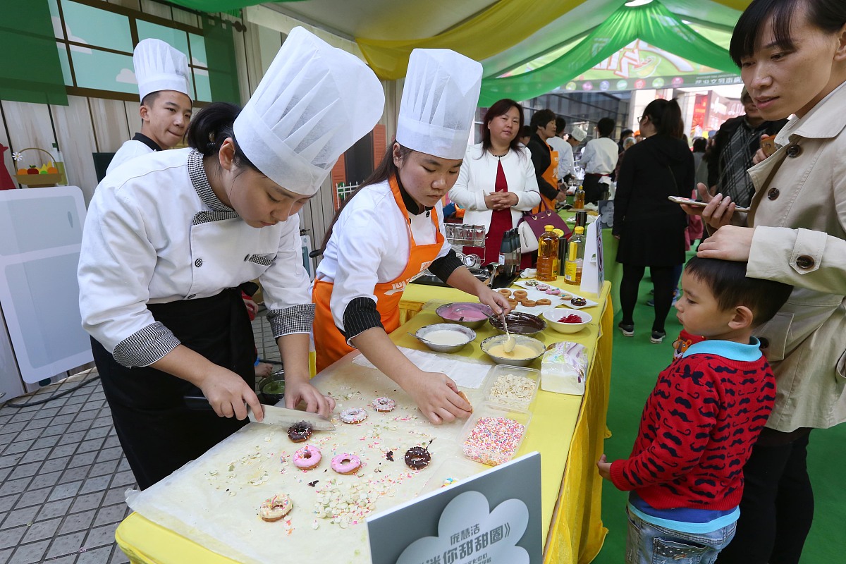 重庆兴渝职业中等专业学校艺术裱花专业怎么样？