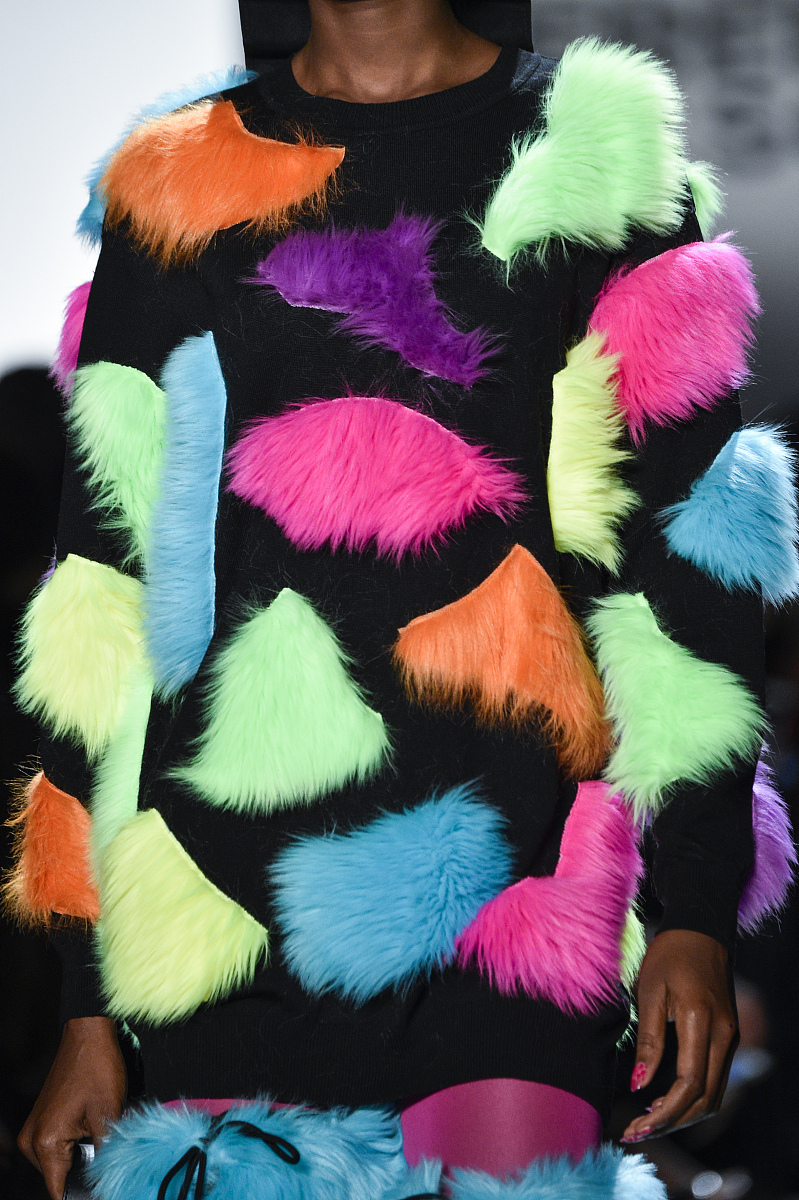 2018秋冬纽约时装周:jeremy scott 细节