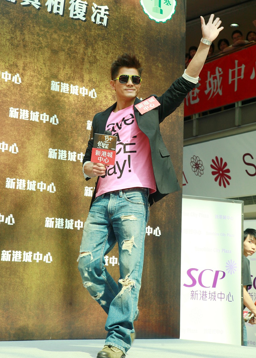 2011年4月25日,香港,明星现身电影《b+侦探》宣传活动 .***_***郭富城