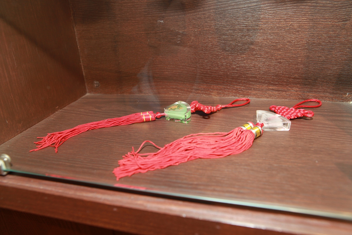 穿红绳转运方法：祈福步骤及注意事项 - 招财转运秘诀