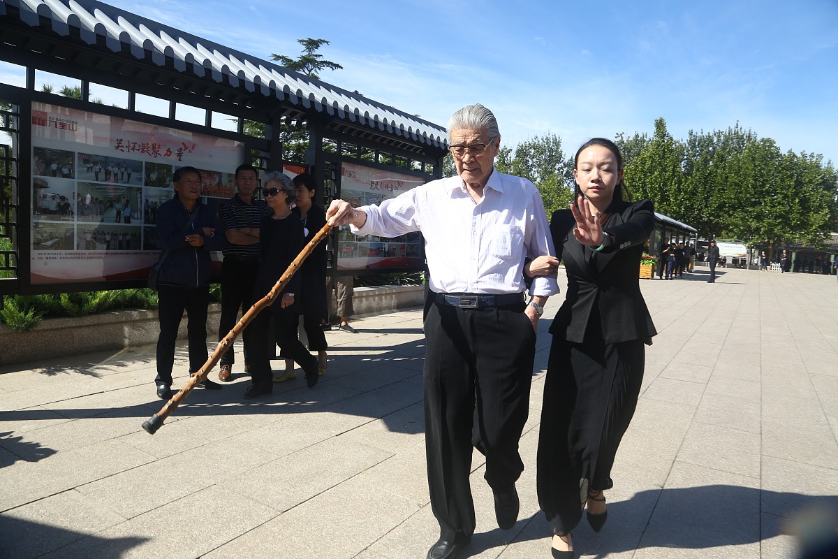 广东省外语艺术职业学院表演艺术专业就业前景如何