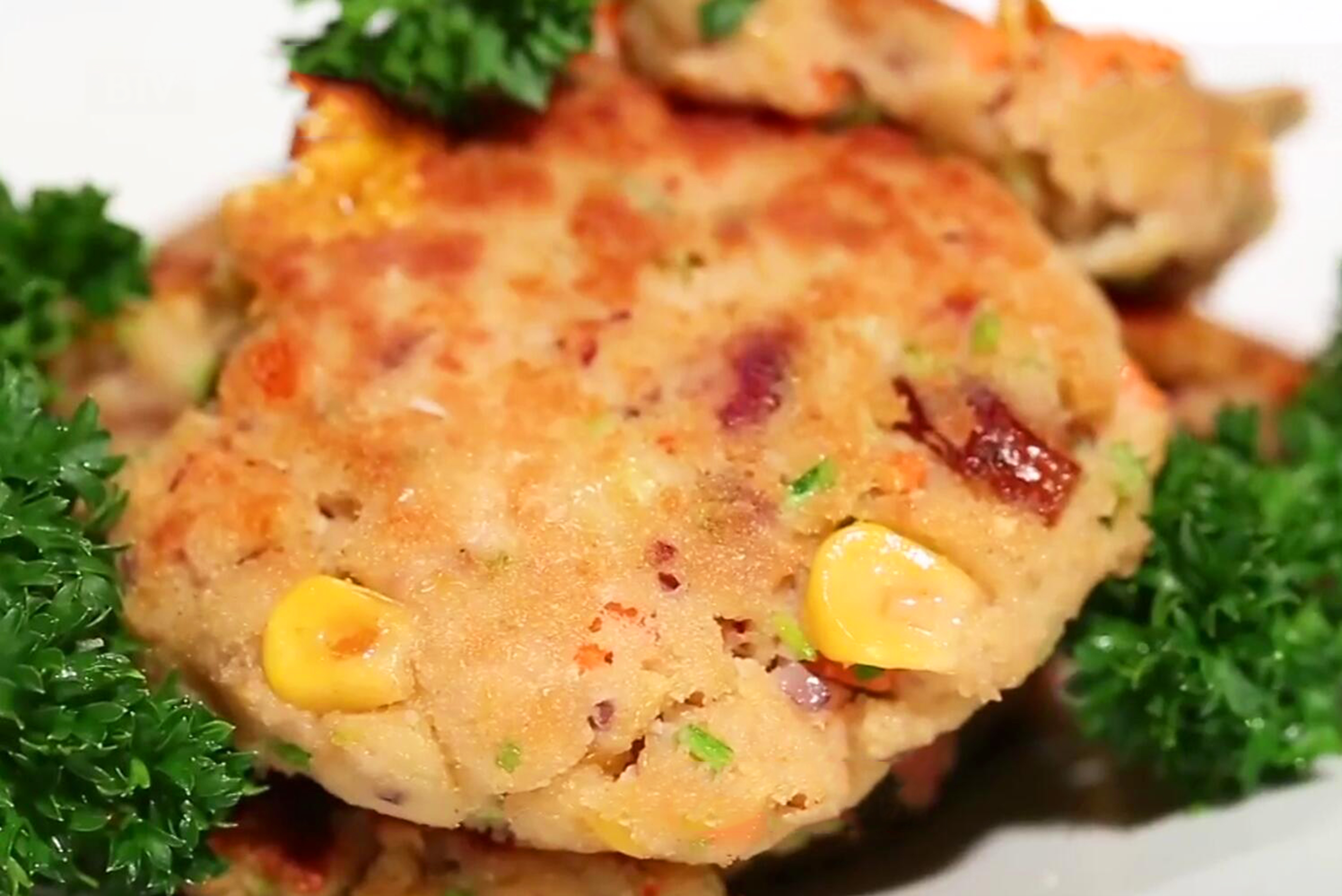 北方人就好这口饼!大厨教您做外皮酥脆,焦香四溢的腊味豆渣饼