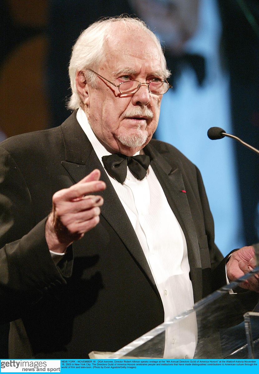 你知道由菲利普。科特勒Philip Kother和凯文。莱恩。凯勒Kevin Lane Keller写的《营销管理》这本书的第五六章主要是讲什么内容呢？简要概括在500-600字之内