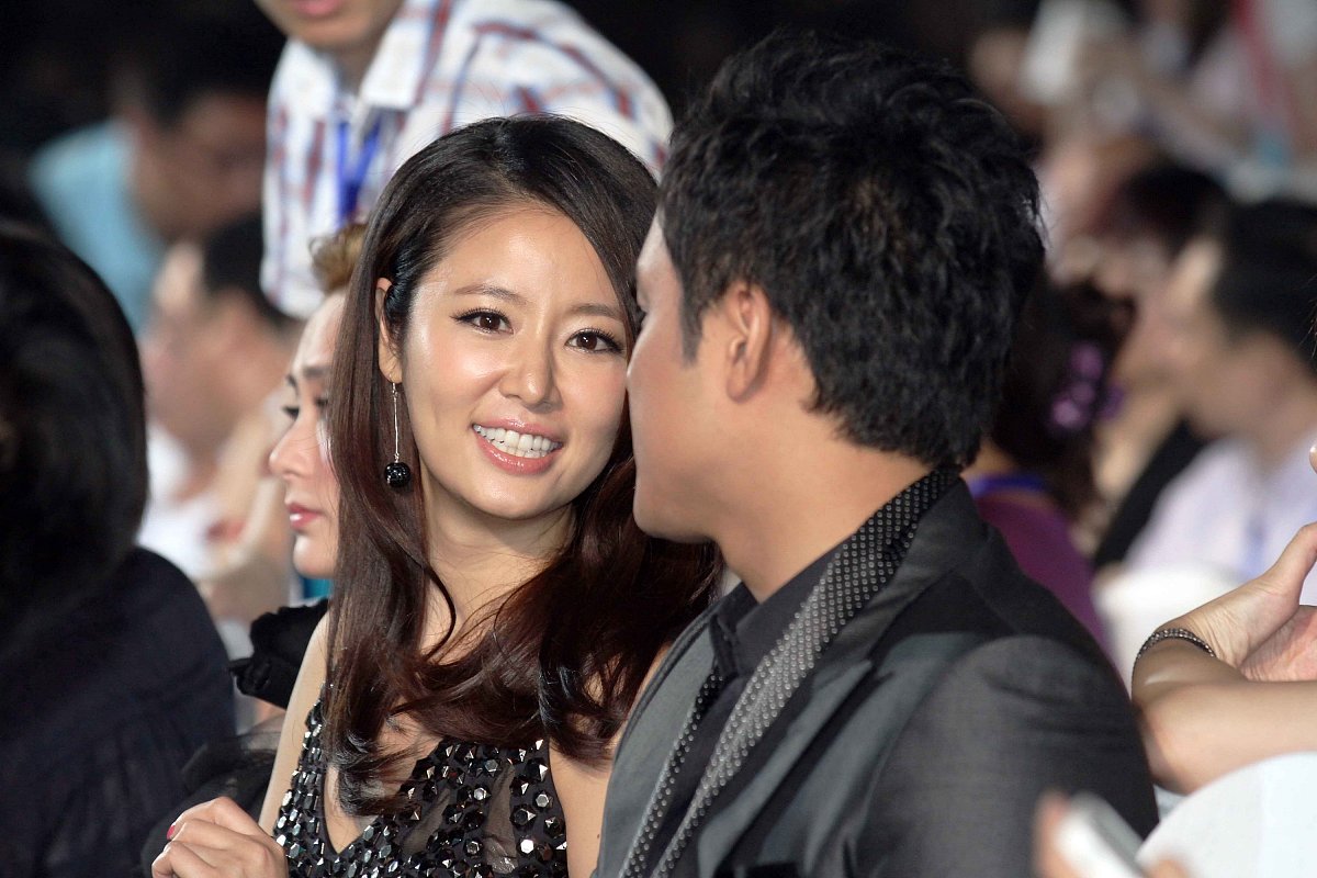 林心如霍建华婚后事业低谷真相曝光：为爱淡出，回归家庭