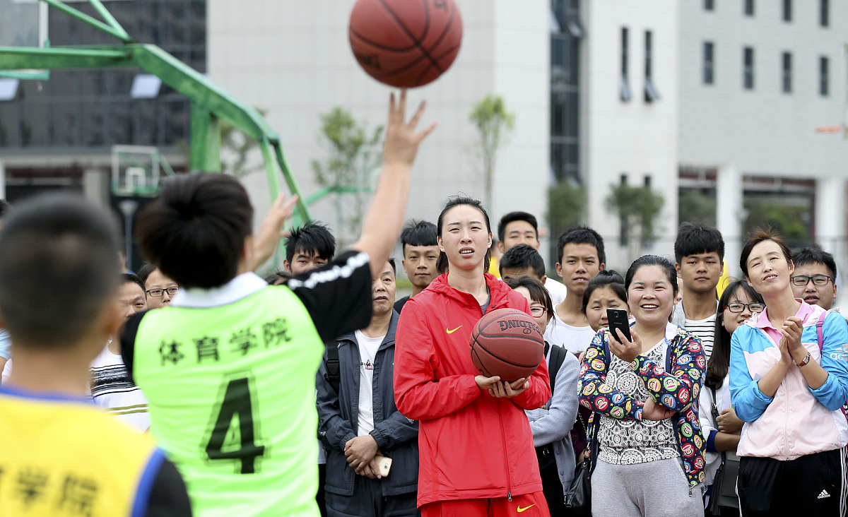 毕节女生升学：高中还是中专？如何选择未来发展方向