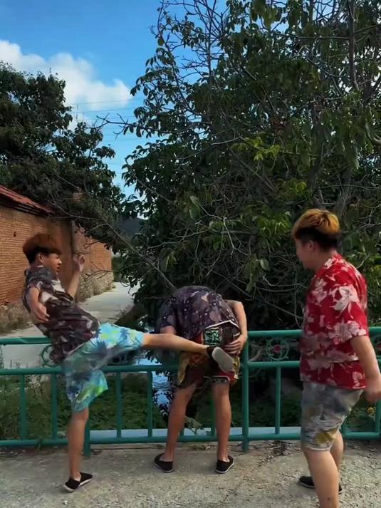 愣子最近去哪了