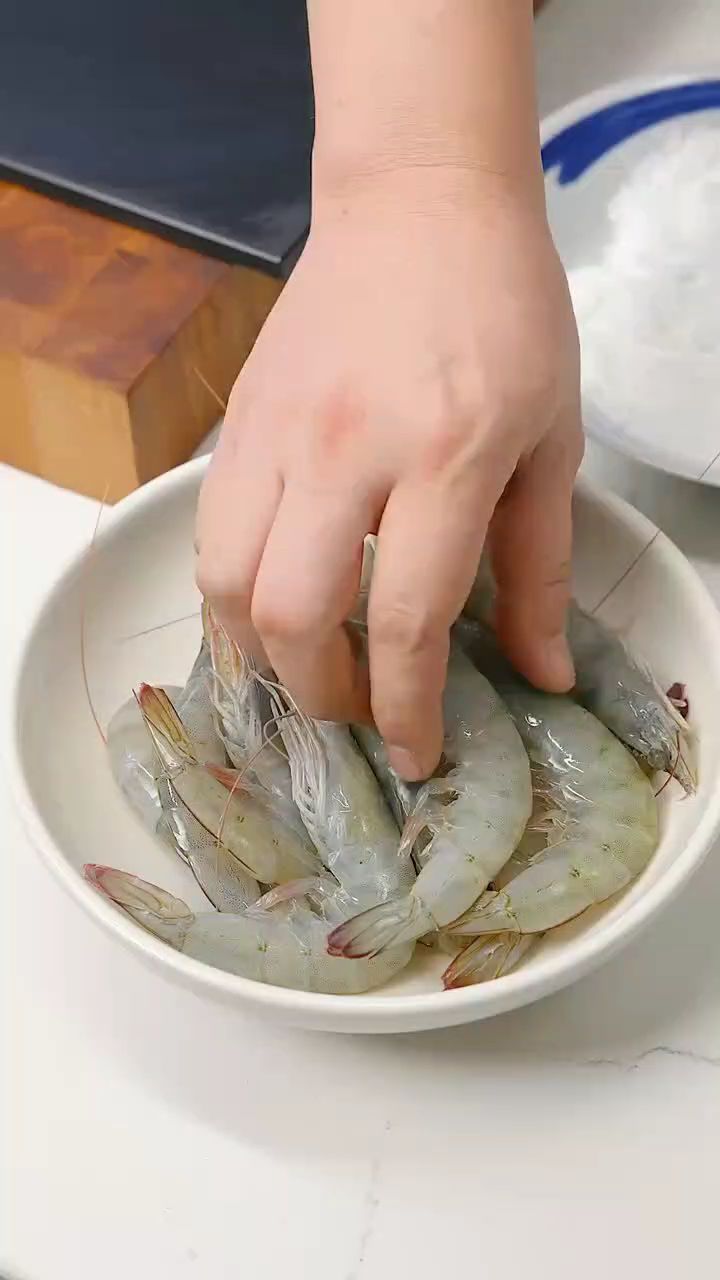 菌菇鲜虾汤做法