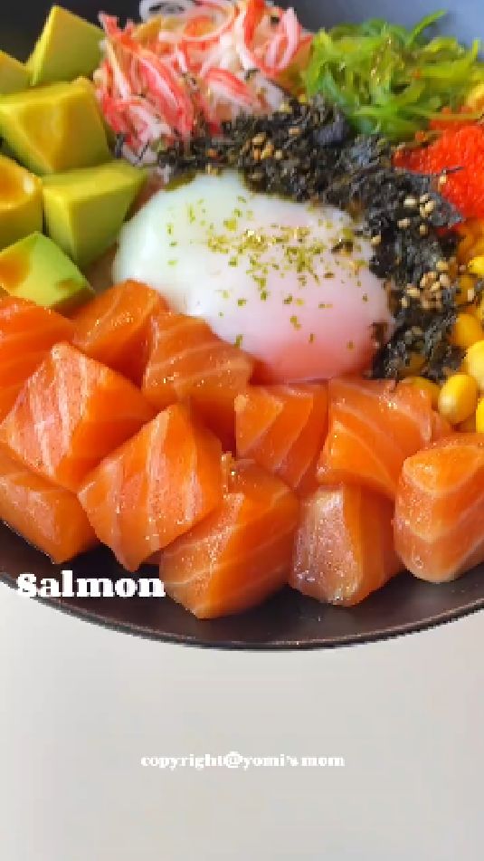 三文鱼牛油果拌饭