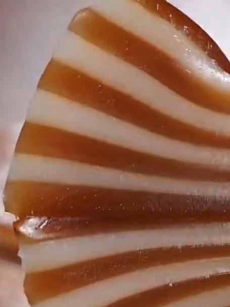 家里有孩子的试试这款马蹄糕吧