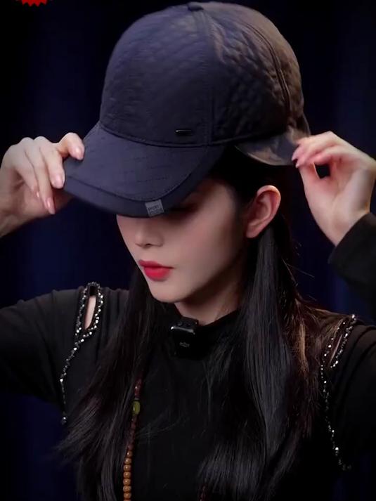 普通护耳帽太臃肿?鸭舌版型显瘦,保暖时髦两不误