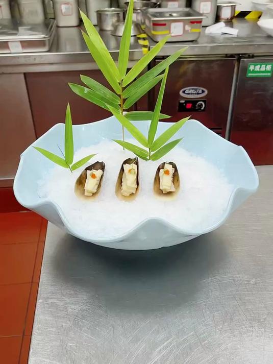 新鲜春笋 兄弟们怎么样,夏天新菜来了