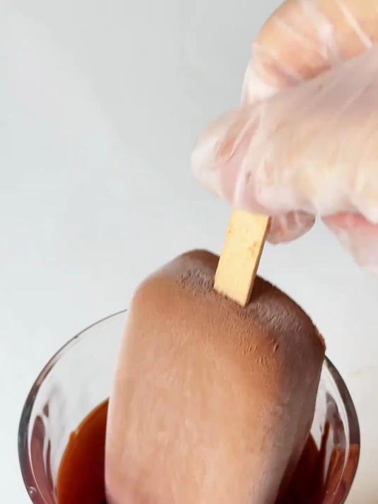 超浓郁丝滑的摩卡咖啡脆皮雪糕，咖啡控一定一定要解锁