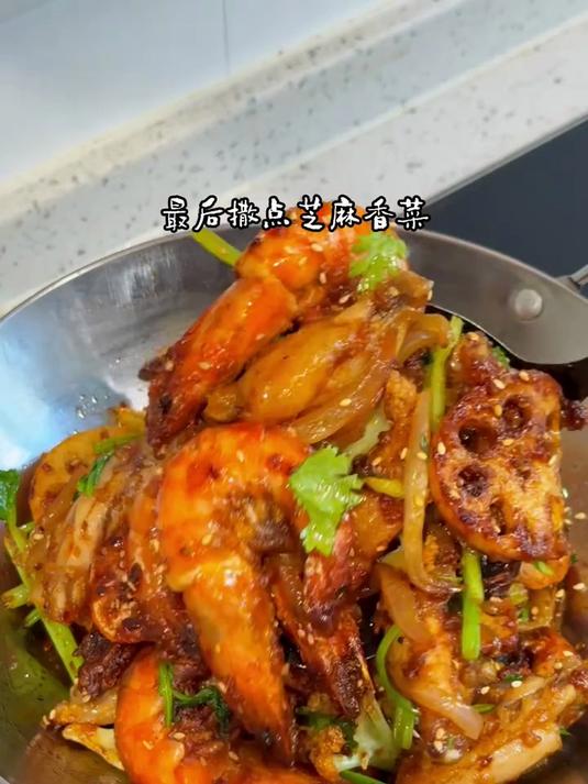 每周都会做的干锅菜,干锅鸡翅虾