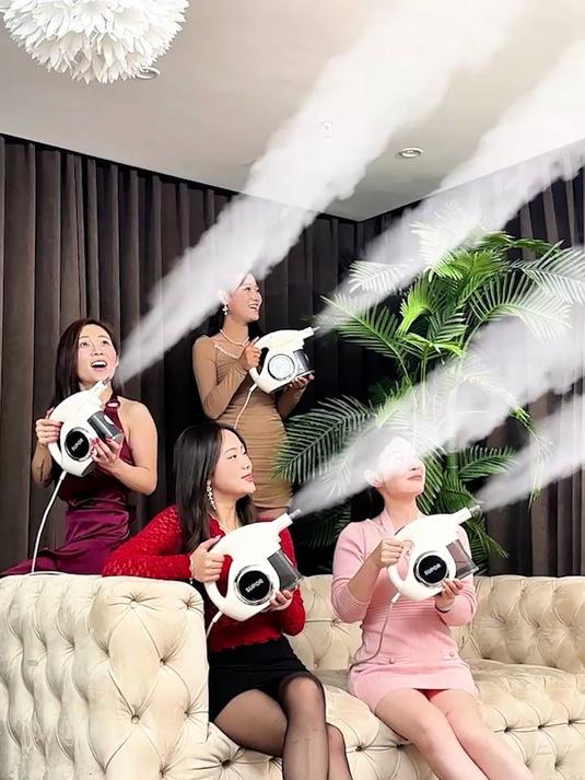 清洁革命来了！苏泊尔蒸汽机，让抹布钢丝球彻底 “失业”