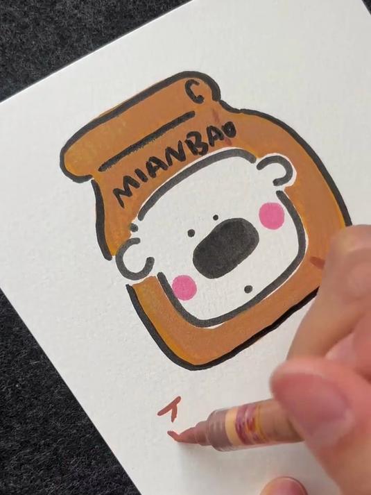 沉浸式画画。面包小狗