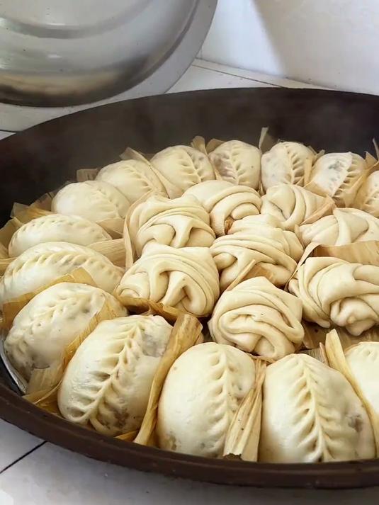 我宣布！今天的鲜肉茄子包是近期最佳好吃的馅儿