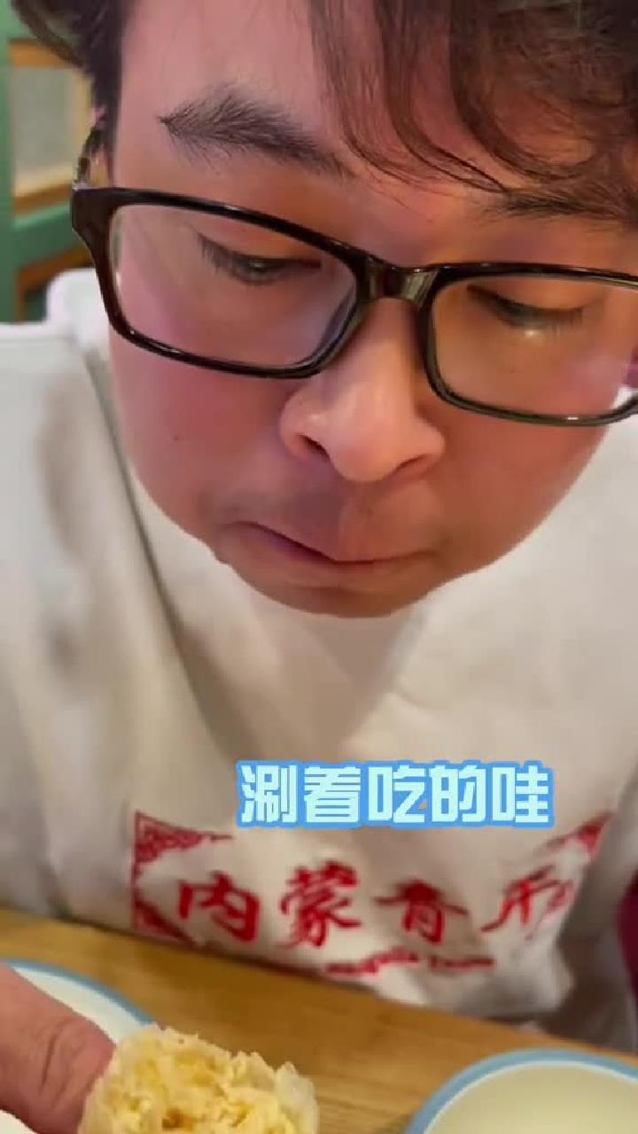 花元吃一锅花胶鸡!泥炉打边炉火锅,暖暖的广式煲汤冬天不冷了!