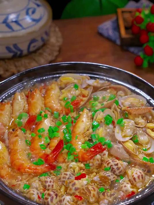 蒜蓉海鲜煲儿子特别爱吃的一道菜