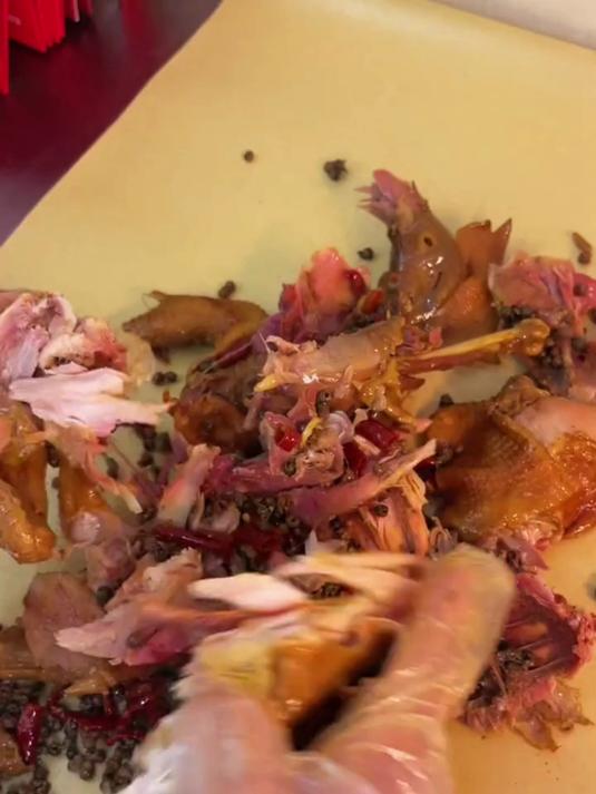 一口爱上!椒麻鸡啃着香,麻到过瘾