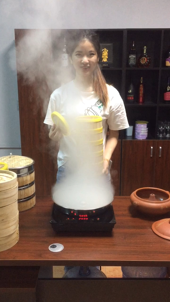 换新的小笼子蒸包子会更香