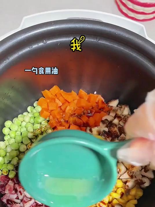 超级适合懒人的土豆腊肉焖饭 快get起来!