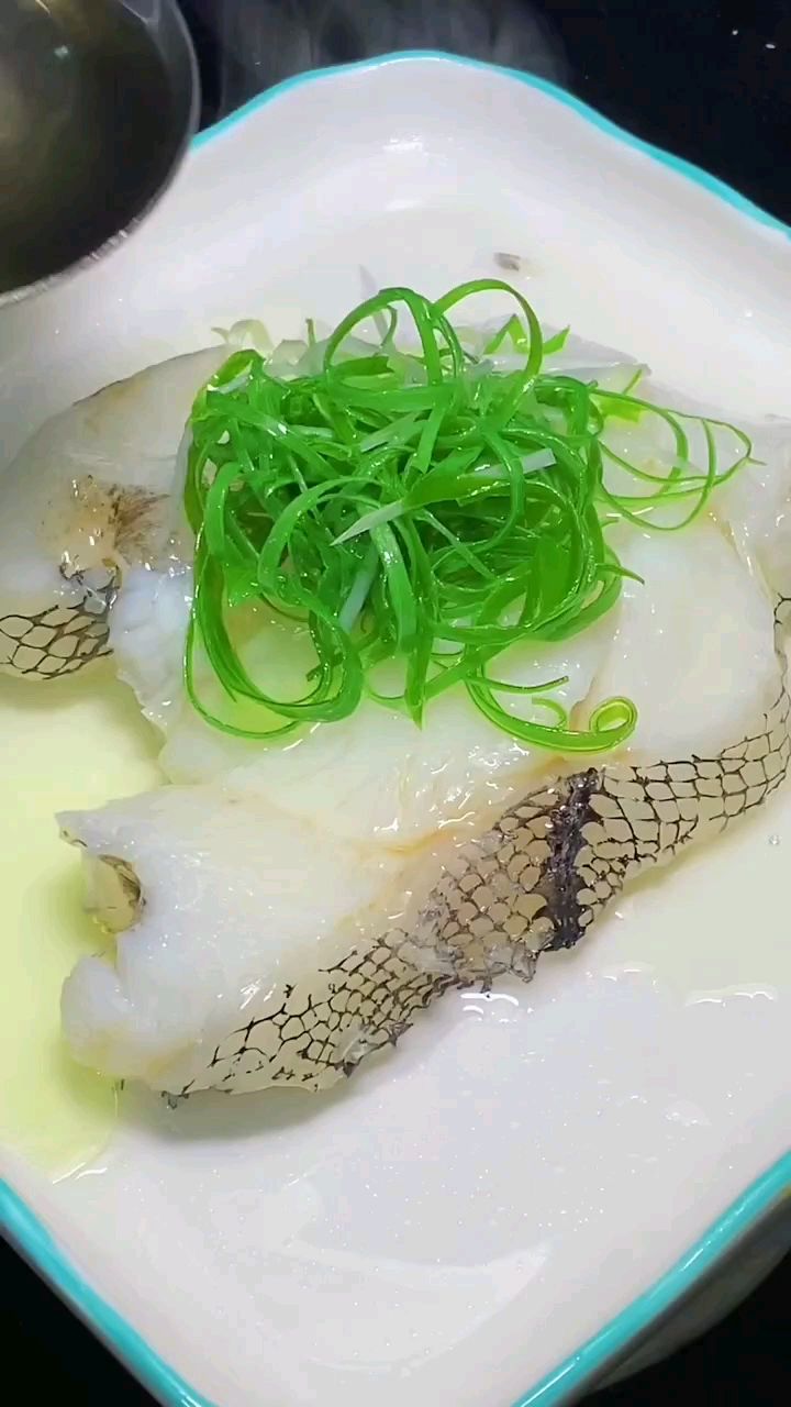银鳕鱼这样做超鲜嫩,学会了就试一试吧。