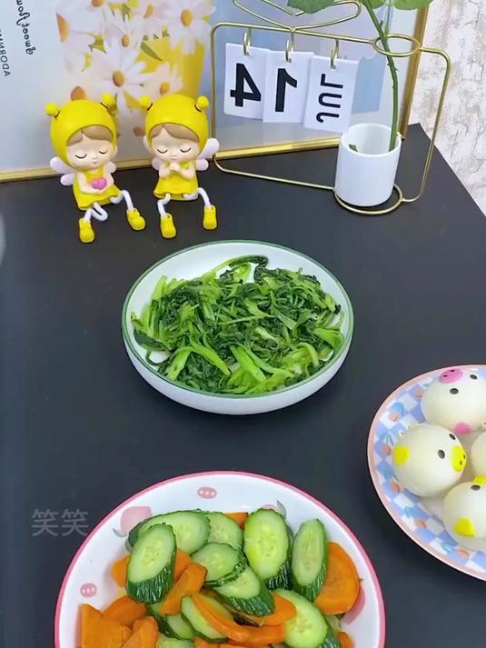 透明菜罩多层设计，即防虫又保温，剩菜多层收纳架