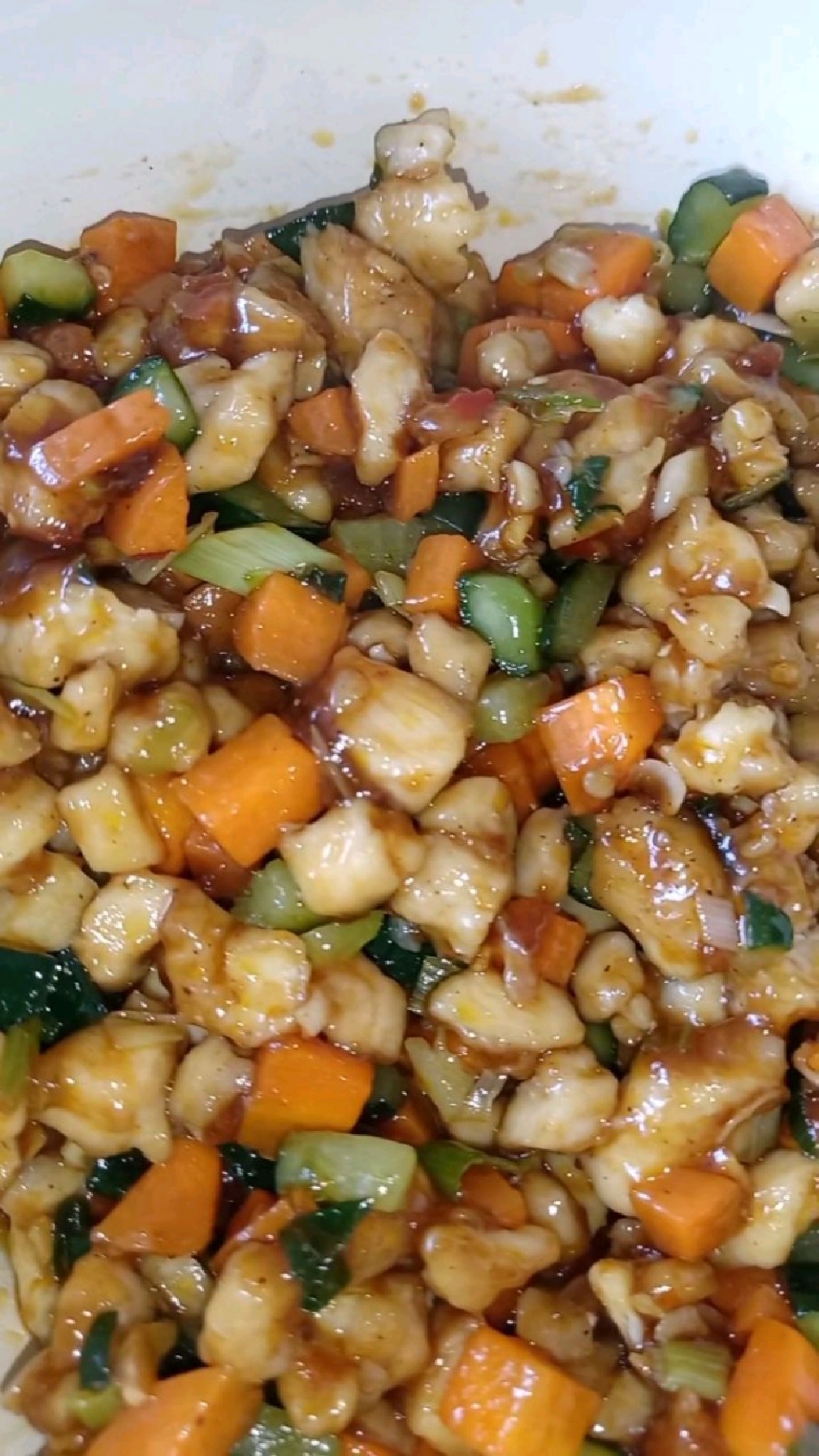 刀削面配宫保鸡丁,简单美味