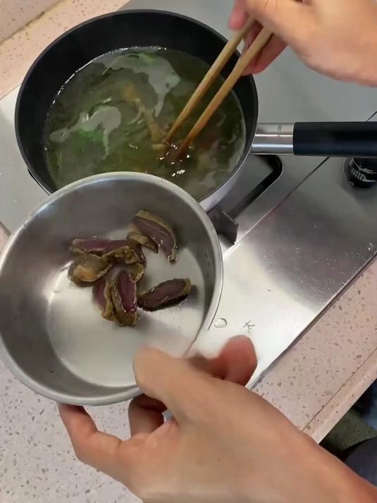 润喉西洋菜蜜炖陈肾,护嗓润喉双效合一