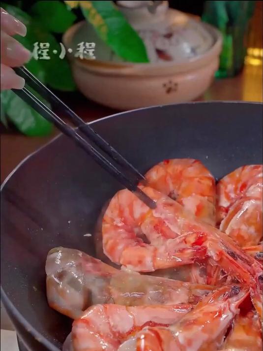 无腥味的黑虎虾有多绝?清蒸都鲜到封神～