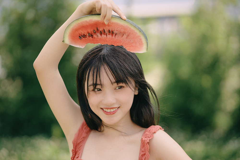 图片[25]-夏日阳光下的女孩-六色网