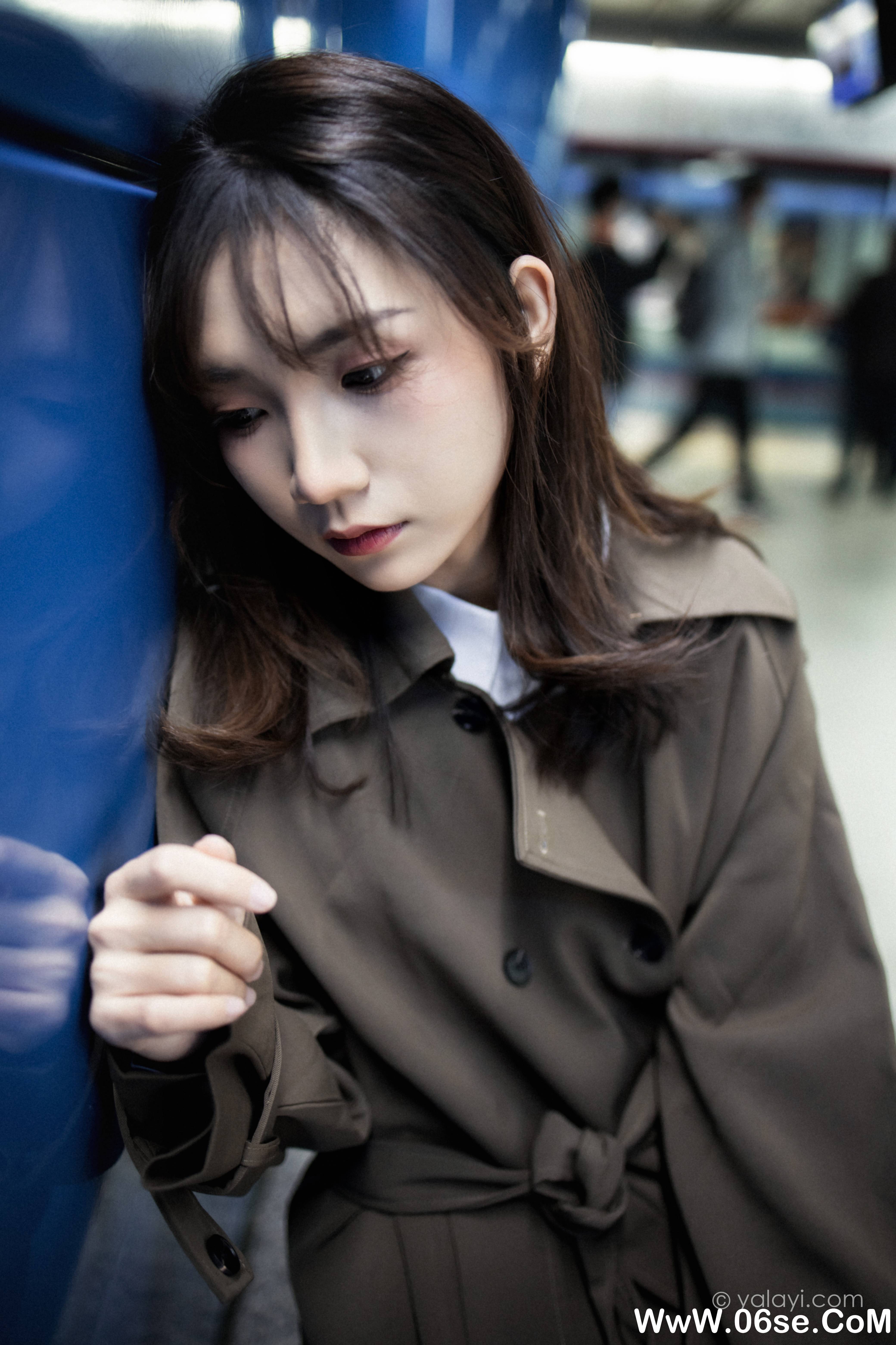 图片[33]-[YALAYI雅拉伊] 2021.02.03 NO.758 果果《迷失在都市》[33P+1P333M]-六色网