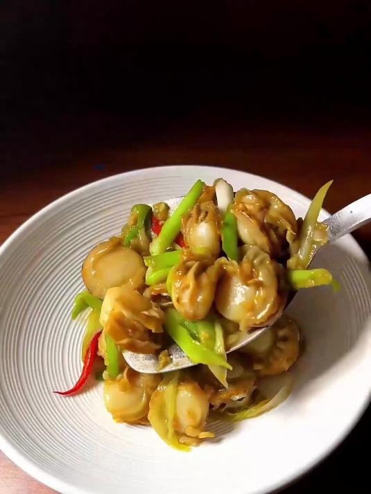 这口惊艳!扇贝肉炒面超够味