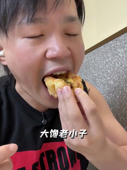 终于被我发现了烘焙自助了!但是感觉和我想象中的不太一样…#满记甜品 #满记甜品自助 