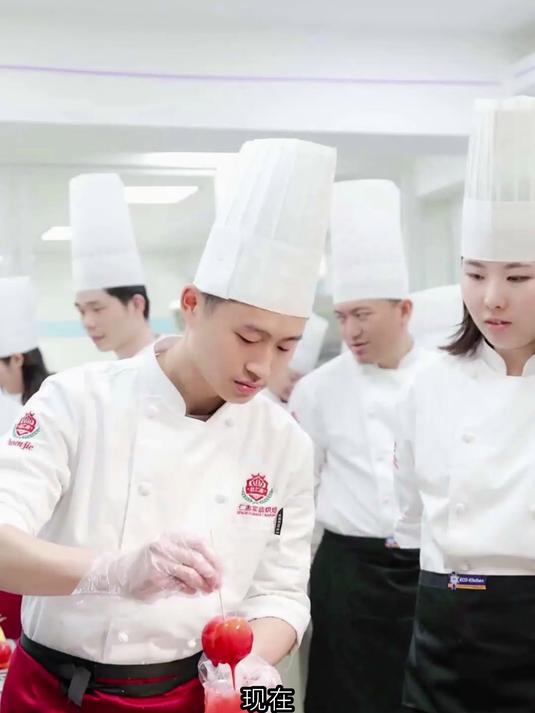 杭州蛋糕培训学校哪家好？为什么推荐杭州杜仁杰实战烘焙培训学校