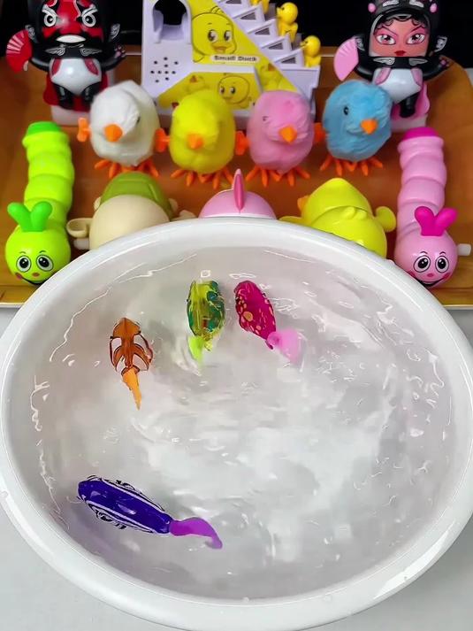 中秋惊喜!电动发光鱼,宝宝洗澡乐翻天!