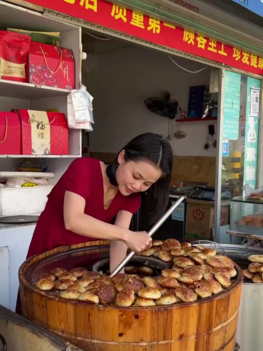 正宗黄山梅干菜烧饼～
