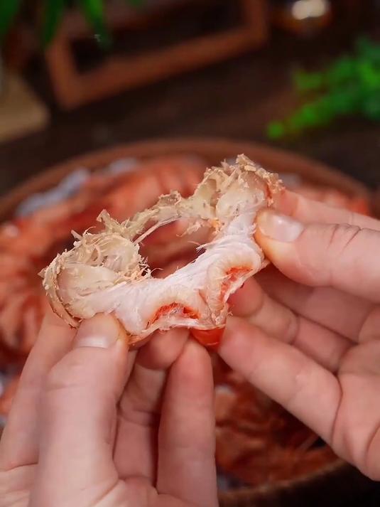 原味烤虾干,突出虾的鲜甜,不错