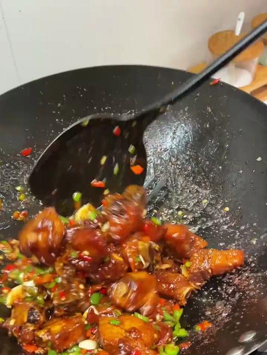 比红烧排骨还要好吃的生炒排骨