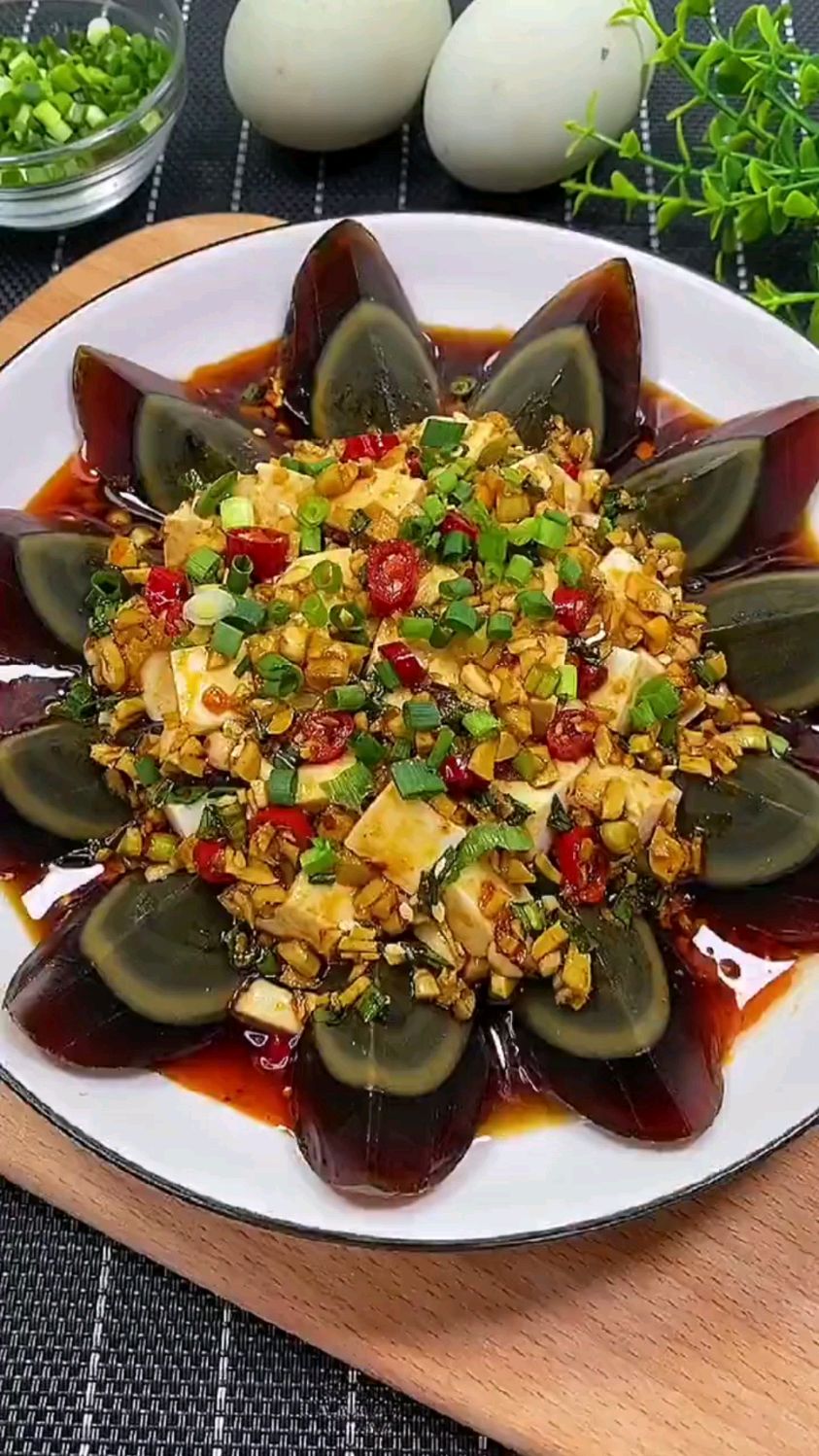 凉拌皮蛋豆腐怎么做才好吃,一学就会,操作简单