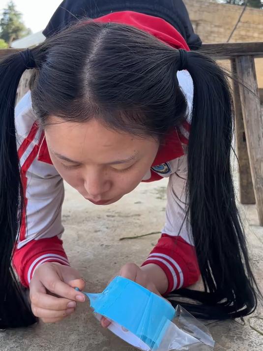 过生日重要的不是吃什么 是好朋友就在身边 无骨鸡爪真的很好吃噢