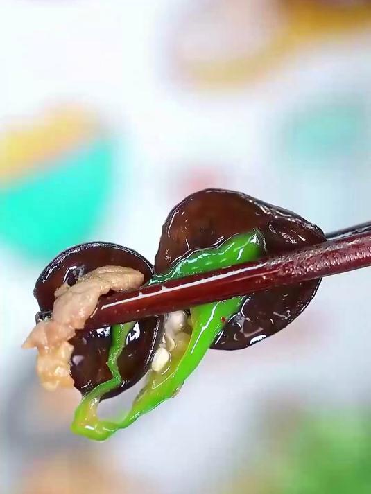 豆芽炒秋木耳！脆嫩鲜香，超下饭