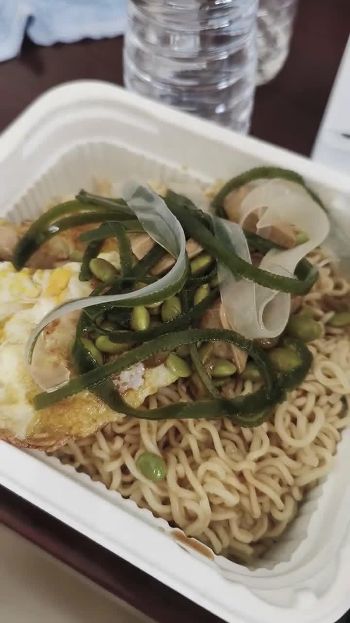 白象干拌面……
