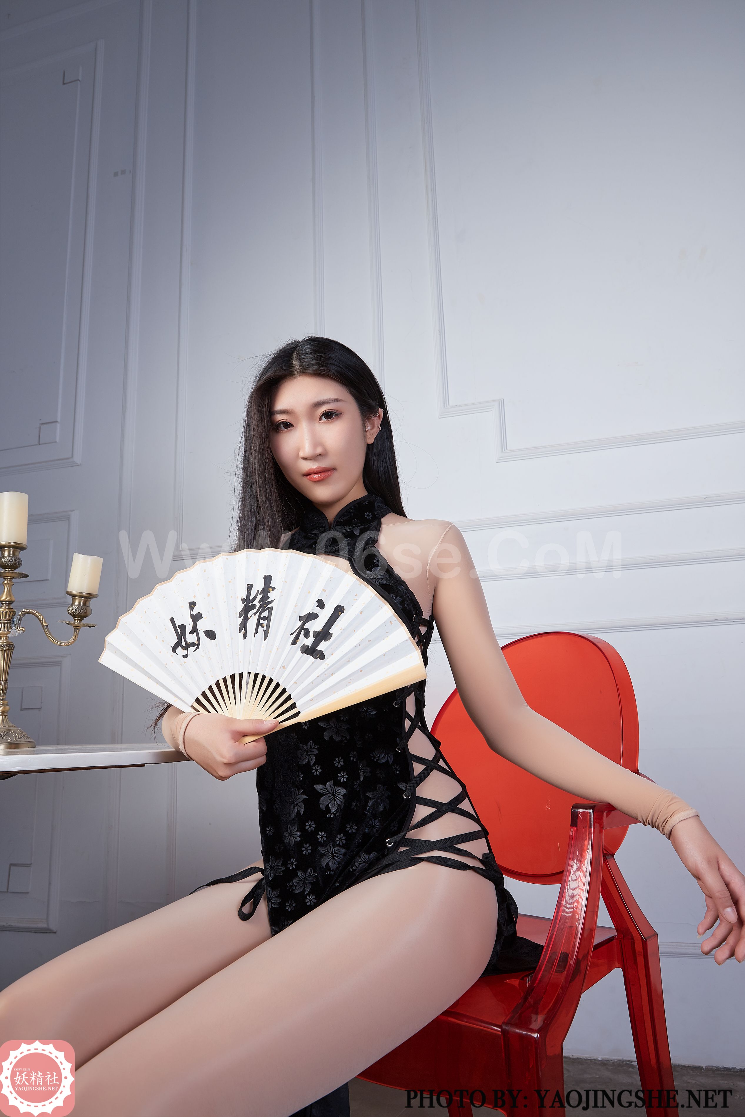 图片[2]-[YaoJingShe 妖精社] 2020.08.19 T2027《黑旗袍连身袜》苏伟 [35P-186MB]-六色网