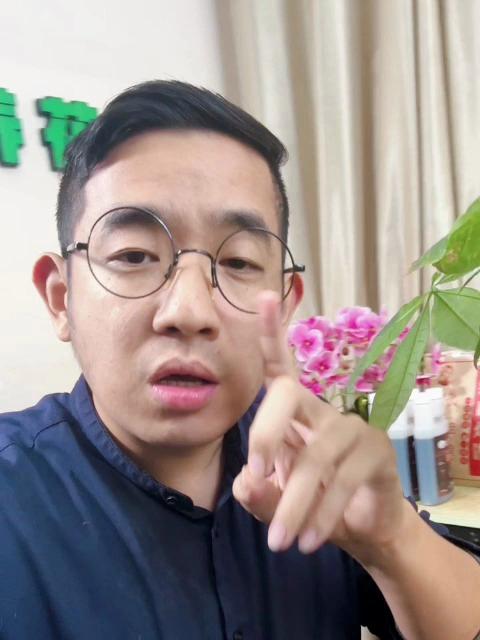 发财树如何正浇水？