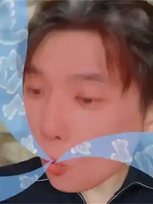 王安宇喝红酒，沈腾：你那是喝粥的方式，得转着喝要不烫丨出发3