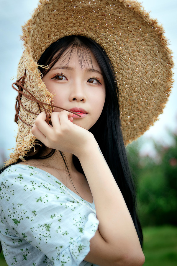 图片[2]-草帽少女-六色网