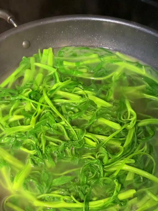 这个凉捞ong菜除了茂名人会做 其他地方的人可能连听都没听过