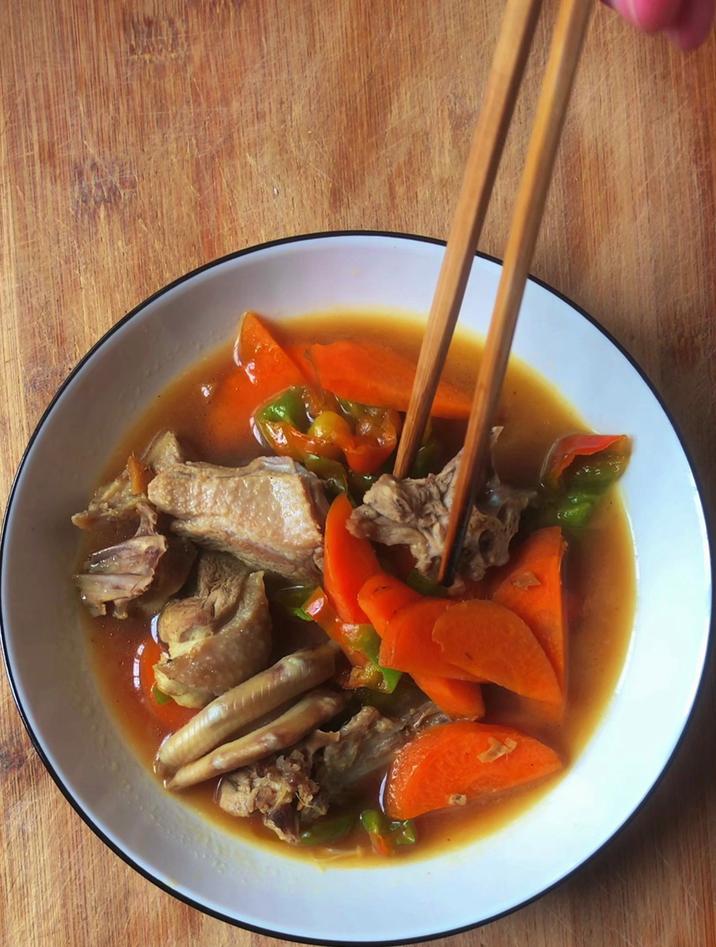 鹅肉怎么做好吃,像我这样炒胡萝卜,营养好吃