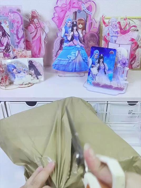 灵犀8的投喂?!#叶罗丽#